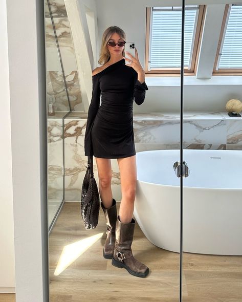 Moto Boots Are Officially Back For Fall 2024 Moto Boots Outfit, Boots Outfit Fall, Fall Boots Outfit, Another Round, Lace Dress Long, Outfit Fall, Strapless Tops, Long Sleeve Lace Dress, Metallic Dress