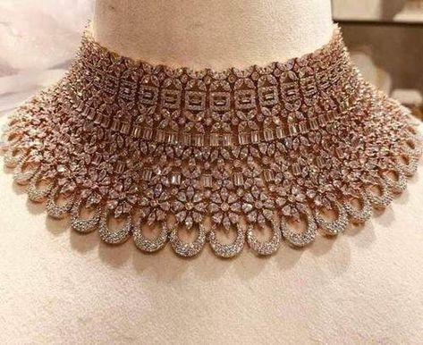 Bridal Jewellery Inspiration, Indian Wedding Jewelry Sets, Bridal Jewelery, Perhiasan India, Indian Bridal Jewelry Sets, Bridal Jewellery Design, Antique Jewellery Designs, Fancy Jewellery Designs, Jewelry Set Design