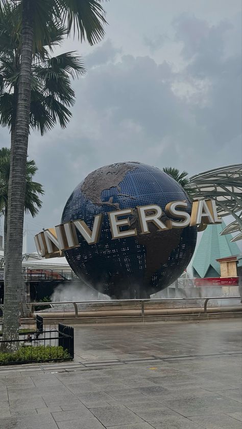 #universalstudiosingapore #universalstudios #singapore #travel #themepark Singapore Travel Photos, Ig Dump, Antique Mens Rings, Universal Studios Singapore, Clay Diy Projects, Mens Rings, Singapore Travel, East Asia, Southeast Asia