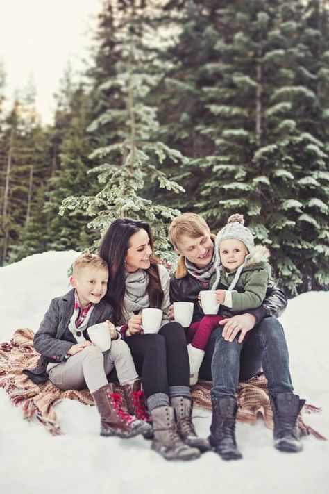 Winter family photos, couple, husband, wife, son, daughter, romantic, romance, hot chocolate, snow, scarf, boots, blanket, trees, sun, Christmas, holiday. Family Picture In Snow, Family Portraits Winter, Winter Christmas Photoshoot, Hot Chocolate Family Photoshoot, Family Christmas Pictures Snow, Snow Pictures Family, Family Photo Ideas Winter, Winter Photography Family, Snow Photoshoot Ideas Family