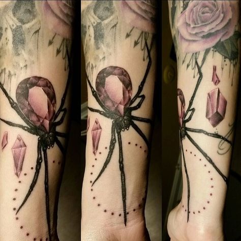 Spider Tattoo with a beautiful Gem Body by @jakedoestattoos @royalfleshtattoo #spidertattoo #gemtattoo #custommade #colortattoo #tattooartist #chicagotattooartist #chicagotattooshop #royalfleshtattooandpiercing #jake Jeweled Spider, Flesh Tattoo, Crystal Spider, Gem Tattoo, Jewel Tattoo, Insect Tattoo, Raven Tattoo, Spider Tattoo, Dark Tattoo