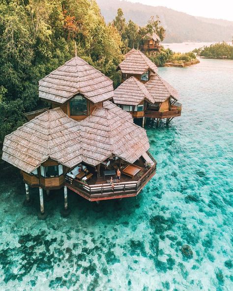 Hotels • Resorts • Travel on Instagram: “Would you like to stay in this villa?🌴☀️ 🏨 Pearl Farm Beach Resort 📍Philippines 📸: @ninjarod…” Luxury Beach House, Pearl Farm, Travel Savings, Davao, Destination Voyage, Tropical Houses, Cheap Hotels, Beautiful Hotels, Cheap Travel