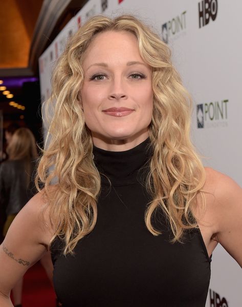 Teri Polo, Hollywood Celebrities, Look Alike, Hair Inspo, Timeless Beauty, Movie Stars, The Fosters, Dreadlocks, Hollywood