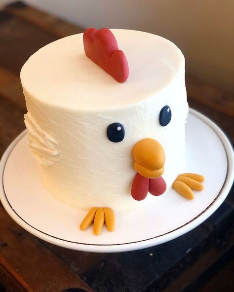 Farm Theme Sheet Cake, Chicken Second Birthday, Indoor Farm Birthday Party, Chicken Cupcakes Birthday, Chicken Cupcake Cake, Chicken Cakes Birthday Ideas, Chicken Birthday Cake Ideas, Diy Farm Birthday Cake, Simple Farm Birthday Party Ideas