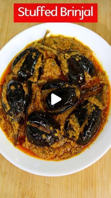 Sunitha on Instagram: "Guthivankaya Curry, Ever Liking Recipe, My style of Guthivankaya, Bhaingan ka Masala

Ingredients:
Brinjal 1/2 kg
Oil 1/3 cup
Chilli powder 2 tbsp
Tamarind (a small lemon size)
Tomatoes 2
Onions 2
Green chillies 4
Turmeric powder 1/2 tsp
Garam masala 1/2 tsp
Ginger garlic paste 1 & half tsp

For Masala
Peanuts 1/3cup
Gingili seeds 2tbsp
Coconut 1/3 cup
Daniya 2 tsp
Mustard seeds 1/2 tsp
Cumin seeds 1/2 tsp
Cinamin stick 2 inch
Cardamom 2 pods
Cloves 3
Methi seeds 1/4 tsp

#versatileviral 
#guthivankaya
#guthivankayacurry
#vankayarecipes
#stuffedbrinjal
#stuffedbrinjalcirry
#bhainganbharta 
#baingankabharta 
#bainganmasala 
#masalabaingan" Masala Ingredients, Methi Seeds, Ginger Garlic Paste, Cumin Seeds, Mustard Seeds, Turmeric Powder, Garlic Paste, Chilli Powder, Curries