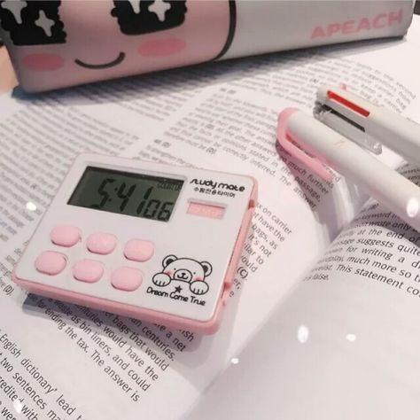 Study timer°• #korean #study #pink #white #aesthetic #motiv 🌸🍑 Timer For Study, Pink Clock Aesthetic, Study Timer Clock, Study Pov, Korean Study Motivation, Korean School Aesthetic, Timer Aesthetic, Study Clock, Kawaii Motivation