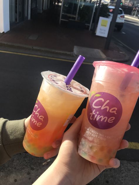 Popping Pearls, Comidas Aesthetic, Pearls Aesthetic, Mango Tea, Boba Drink, Food Dessert, Boba Tea, Bubble Tea, 16th Birthday