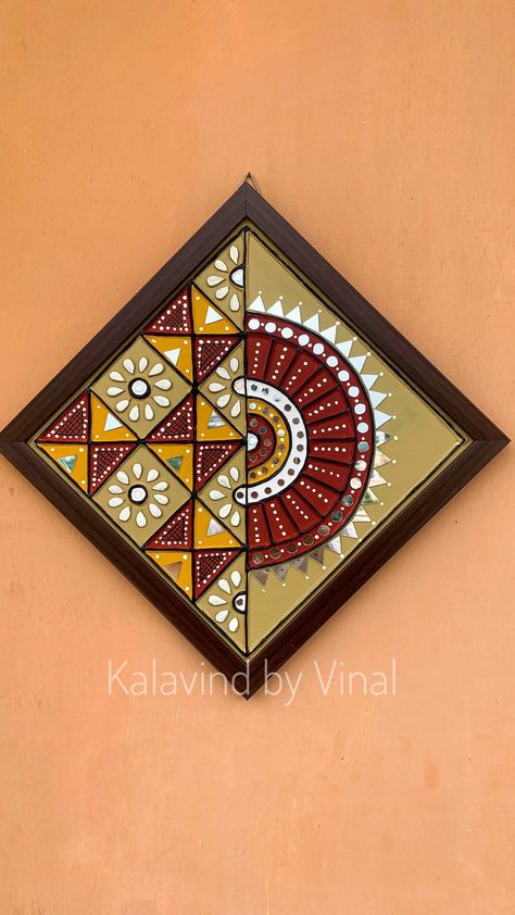 kalavind_by_vinal on Instagram: ✨Wall hangings Size : 10” x 10”✨ 🔸 Handmade 🔸 🔸 Customization available 🔸 🔸 DM for orders and queries 🔸 . . 🔷 handmade mud-mirror work yet… Paintings For Wall Hanging, Mud Work Designs, Mirror Work Drawing, Lippan Art Mirror Wall Hanging Square, Mirror Work Wall Hanging, Mud Work Art, Mirror Work Painting, Madhubani Art Wall Hangings, Traditional Wall Art Indian