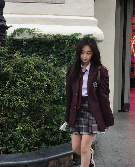 Korean Uniform School, Korean School Outfits, Hwa Min, Ig Girls, School Uniform Fashion, School Uniform Outfits, Outfit Korean, Estilo Preppy, School Dresses