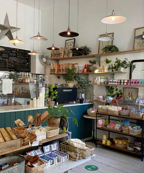 Opening A Cafe, Opening A Coffee Shop, Bookstore Cafe, Cozy Coffee Shop, Coffee Shop Aesthetic, Living In London, Small Cafe, Coffee Shops Interior, 카페 인테리어 디자인