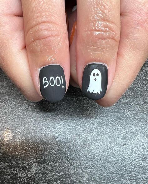 Cute Boo Nails
Halloween Nails
Spooky Nails Boo Nails, Halloween Nail Art Easy, Halloween Nails Easy, Minimalist Nail Art, Halloween Nail Designs, Halloween Nail, Halloween Nail Art, Pedicures, I Feel Pretty