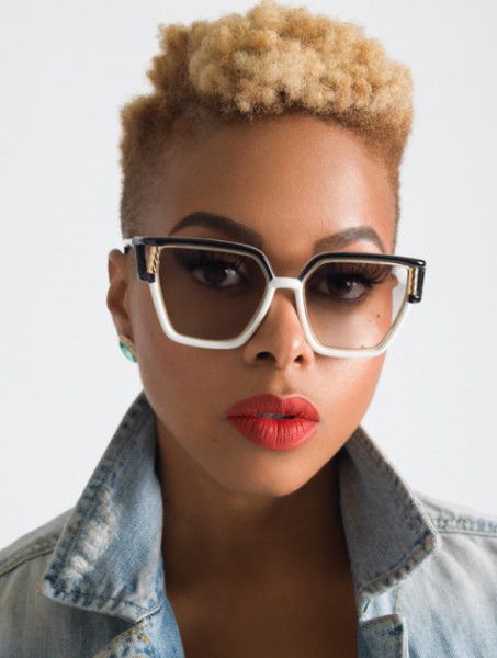 Teeny Weeny Afros African Hair Cut, Chrisette Michele, Paris Black And White, Pinterest Hair, Natural Hair Inspiration, Wearing Glasses, American Woman, Short Natural Hair Styles, African Hairstyles