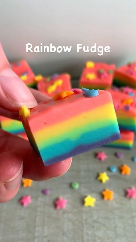 Crab Cake Recipes, Chocolate Dishes, Happy Pride Month, Easy Baking Recipes Desserts, Tasty Baking, Sweet Snacks Recipes, Delicious Snacks Recipes, Dessert Food, Fun Baking Recipes