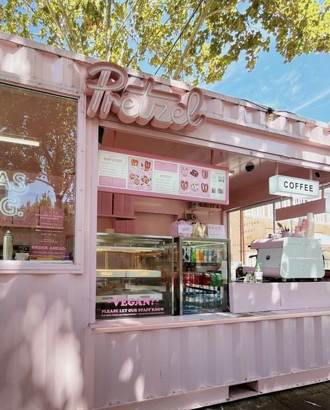 Small Food Truck Design, Bakery Food Truck Ideas Coffee Shop, Cute Food Truck Design, Pink Coffee Truck, Boho Food Truck, Cute Food Trailer, Bagel Food Truck, Cute Coffee Shop Ideas, Ice Cream Truck Aesthetic