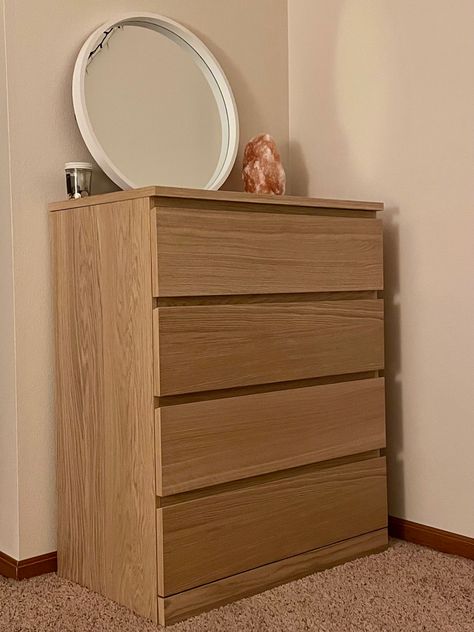 Lemari Aesthetic, Wooden Chest Of Drawers Bedroom, Chest Of Drawers Decor, Meja Nakas, Space Saving Furniture Bedroom, Chest Drawer, Chest Drawers, British School, Study Room Design