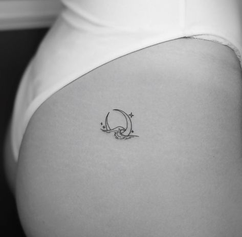 Tattoo On Abdomen Women, Tattoo Ideas Female Lower Back, Little Hip Tattoos, Buttcheek Tattoo Women, Cheek Tattoo, Small Hip Tattoos Women, Small Tattoos For Girls, Dainty Tattoo, Hip Tattoo Small