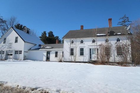 Under $75K Thursday ~c.1860 Maine Farmhouse For Sale on 1 Rural Acre Under $70K - Old Houses Under $50K Maine Farmhouse, England Farmhouse, New England Farmhouse, Pool Halls, Old Houses For Sale, Fish Bowl, Houses For Sale, Abandoned Houses, Historic Homes