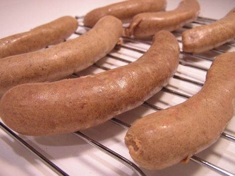 homemadehotdogs15 Homemade Hotdogs, Beef Hot Dog Recipes, Snack Stick Recipe, Homemade Hot Dogs, Sausage Making Recipes, Making Hot Dogs, Homemade Sausage Recipes, Hot Dogs Recipes, Sausage Stuffing