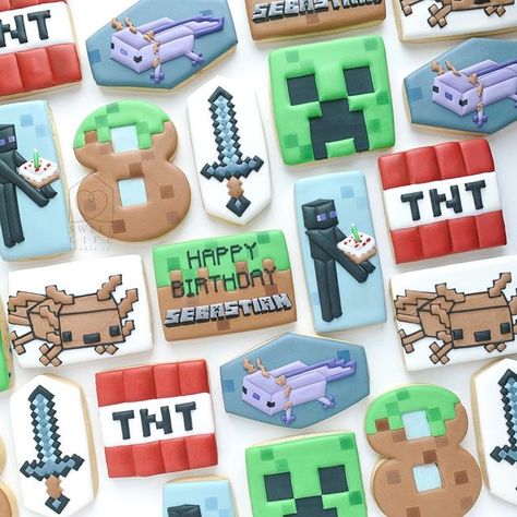 Minecraft Cookies Decorated Birthday, Minecraft Cookies Royal Icing, Roblox Cookies Decorated, Minecraft Cookies Decorated, Minecraft Sugar Cookies, Minecraft Sweets, Sweets Decoration, Minecraft Birthday Decorations, Boys 8th Birthday