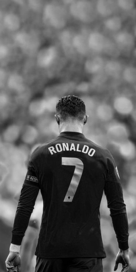 Cristiano Ronaldo He is a Legend 😍😍😍😍 Ronaldo King Wallpaper, Ronaldo Black Background, Cr7 Black Wallpaper, Cr7 Aesthetic, Cr7 Wallpapers 4k, Ronaldo 2017, Ronaldo 4k Wallpaper, Cristiano Ronaldo Free Kick, Cristiano Ronaldo 4k