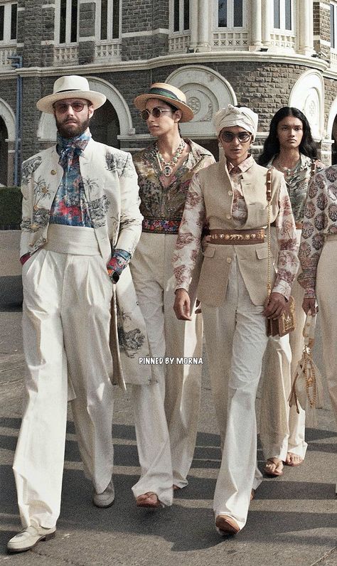 Sabyasachi Mukherjee - India 🇮🇳 Sabyasachi Men, Sabyasachi Menswear, Roka Outfits, Aashim Gulati, Indian Menswear, India Fashion Men, Retro Fashion Mens, Indian Retro, Modern Menswear