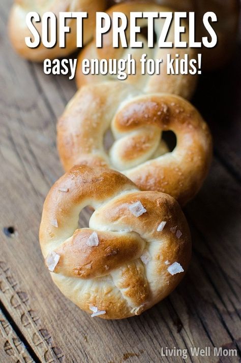 These homemade soft pretzels are fluffy, delicious, and coated in coarse bits of salt making the perfect snack for you and your family. This recipe is easy and fun to make with kids. Experiment with other toppings like cinnamon and sugar - you can’t go wrong with these soft-baked pretzels. Soft Pretzel Recipe Easy, Soft Pretzels Easy, Soft Flatbread, Soft Pretzels Recipe, Decadent Recipes, Spicy Pretzels, Baked Pretzels, Pretzel Recipe, Soft Pretzel Recipe