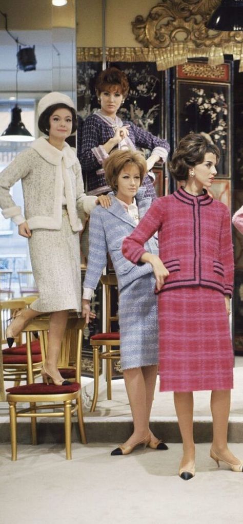 Fashion 1960s, 1960s Fashion, Coco Chanel, Harrods, Vintage Clothing, The Dreamers, Style Fashion, Vintage Style, 1960s