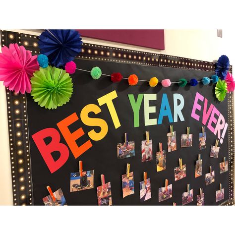 Best year ever! End of the school year bulletin board! #frenzyinfirst End Of School Year Door Decorations, End Of School Year Classroom Door, End Of School Year Bulletin Board Ideas, Clasroom Board Decor, Year 6 Leavers Ideas, End Of The Year Bulletin Board Preschool, End Of The Year Door Decoration, End Of Year Bulletin Board Ideas, End Of Year Classroom Door