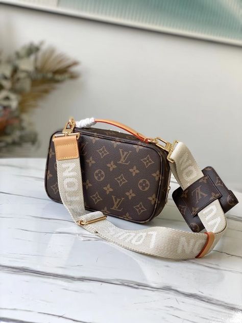 Somali, Vuitton Bag, Sierra Leone, Louis Vuitton Speedy Bag, Brunei, Monogram Canvas, Natural Leather, Cowhide Leather, Bottega Veneta