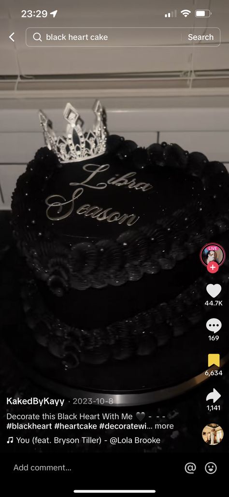 29th Birthday Cakes, 21st Birthday Themes, Heart Birthday Cake, 22nd Birthday Cakes, 20 Birthday Cake, Libra Birthday, 21st Birthday Photoshoot, Crown Cake, 16 Birthday Cake