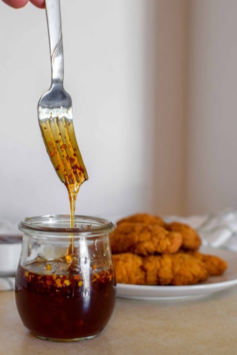 Easy Homemade Dipping Sauces | Tyson Crispy Chicken Strips 5 homemade dipping sauces Dipping Sauce Recipes For Chicken, Sauce Recipes For Chicken, Dipping Sauce Recipes, Easy Chicken Tenders, Homemade Chicken Strips, Chicken Dippers, Crispy Chicken Strips, Easy Dipping Sauce, Craft Nights