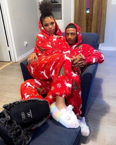 𝒀𝒐𝒖𝒓 𝑭𝒂𝒗𝒐𝒓𝒊𝒕𝒆 𝑪𝒐𝒖𝒑𝒍𝒆𝒔🎅🏾🎄 on Instagram: “🍂🎄” Christmas Black Couple Pictures, Couple Pajamas Aesthetic, Couple Christmas Pajamas Black People, Matching Christmas Pajamas Couples, Couples Christmas Pajamas, Matching Couple Pajamas, Teenage Fever, Christmas Couple Pictures, Boo Thang