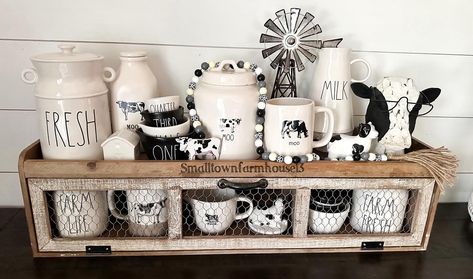 🌈 I just really love cows 🐮 #raedunn #raedunnmugs #raedunnobsessed #raedunnaddict #dunnhunter #raedunnlove #itallstartedwithamug #raedunnfinds #raedunnclay #raedunnlover #raedunndisplay #raedunncollector #raedunncollection #raedunnkitchen #youveoutdunnyourself #raedunnlove #illneverbedunn #neverbedunn #raedunnhunt #tjmaxxfinds #magenta #instagramdecor #tjmaxx #marshalls #raedunnhunting #raedunnfarmhouse #farmdisplay #cow #raedunnlife #farmhousedecor #homevibesdecortourjune11 Rae Dunn Display Ideas, Rea Dunn, Tjmaxx Finds, Instagram Decor, Rae Dunn Collection, Drink Bar, Tray Ideas, Centerpiece Ideas, House Goals