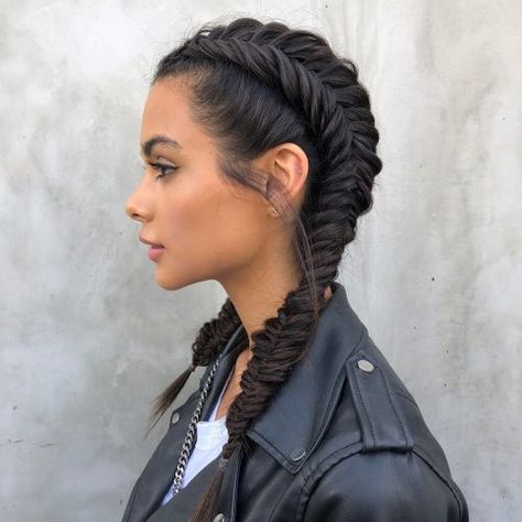 Dark Hair w/Fishtail Braids #fishtailbraid #darkhair #longhair #hairstyles Peinados Aesthetic, Vlasové Trendy, Peinados Recogidos, Fishtail Braid, Edgy Hair, Fish Tail Braid, Peinados Faciles, Dry Hair, Gorgeous Hair