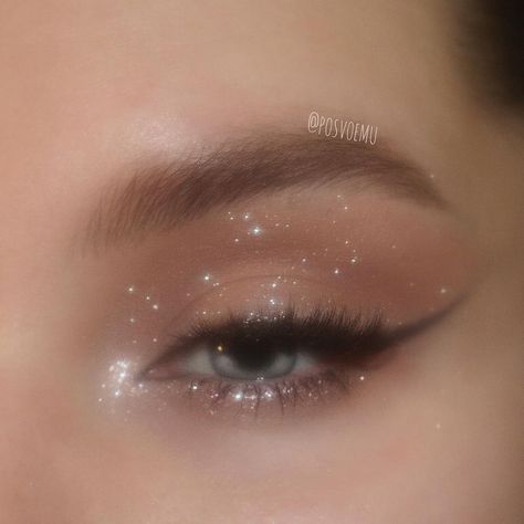 Glitter Eye Makeup Natural, Taupe Palette, Eye Makeup Natural, Makeup Utensils, Sparkle Makeup, Come What May, Smell Nice, Concert Makeup, 2023 Aesthetic