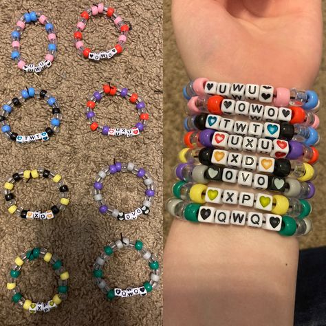 Kandi Inspo Single, Kandi Singles, Kandi Singles Ideas, Pulseras Kandi, Pony Bead Bracelets, Diy Kandi Bracelets, Rave Accessories, Homemade Bracelets, Diy Kandi