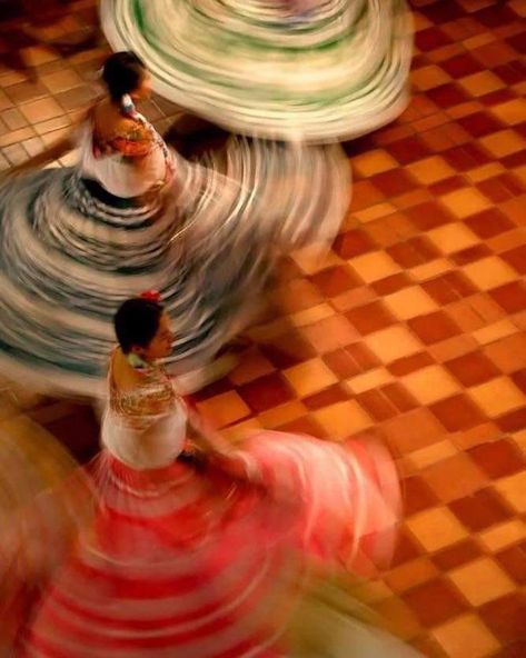 Ballet Folklorico, Shall We Dance, Melodrama, We Are The World, Mexican Culture, Dance Art, Mexican Art, Just Dance, On The Floor