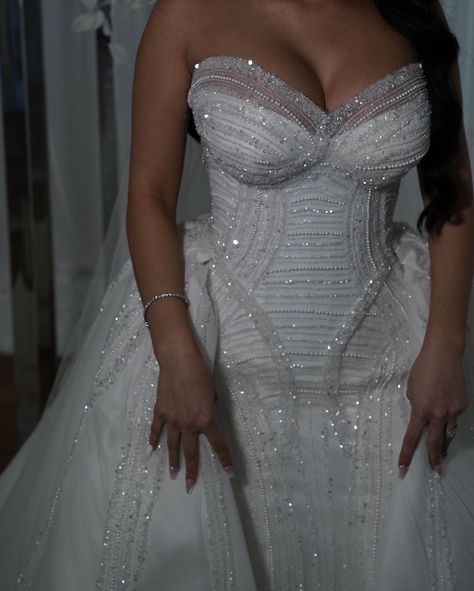 Detachable Ball Gown, Gown With Detachable Train, Detachable Train Wedding Dress, Glam Wedding Dress, Beaded Wedding Dress, Beaded Wedding Gowns, American Dress, Detachable Train, Couture Wedding Gowns