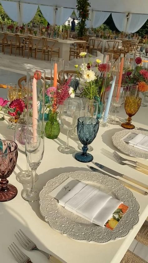 Elegant wedding table with a pop of color in 2022 | Wedding mood board, Wedding mood, Wedding table Elegant Wedding Table, Fest Temaer, Birthday Dinner Party, 2022 Wedding, Future Wedding Plans, Garden Party Wedding, Wildflower Wedding, Wedding Mood Board, Birthday Dinners