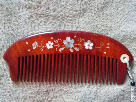 Pop Art Marilyn, Leaf Wedding Band, Red Sandalwood, Pretty Soap, Wood Comb, Fancy Sarees Party Wear, Wooden Comb, Chinese Hairstyle, Japanese Hairstyle