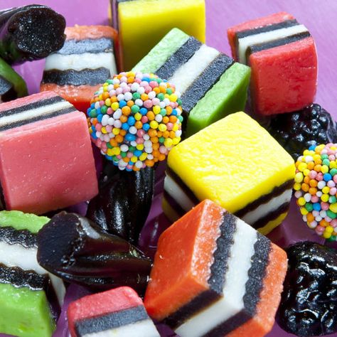 Licorice Allsorts, Food Shots, Licorice Candy, Us Friends, Liquorice Allsorts, Colorful Food, Watercolor Food, Food Painting, Vintage Candy