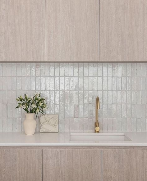 A beautiful kitchen by @circabuilding featuring our hand made Lily Bejmat tiles 🤍 #kitcheninspiration #designerkitchen #handmadetiles #bejmat #kitchensplashback #kitchen #moroccantiles #dilorenzotiles Beige Tile Splashback Kitchen, White Tile Splashback, White Kitchen Splashback Ideas, Small Kitchen Tiles, Bejmat Tiles, Splashback Kitchen, White Kitchen Splashback, Brick Backsplash Kitchen, Kitchen Splash Back