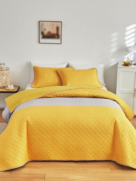 Yellow  Collar   Colorblock Bedspread Sets Embellished   Bedding Beautiful Objects, Baby Room Design, Bedspread Set, Quilted Bedspreads, Bedspreads, Apartment Ideas, Set Design, Bed Spreads, Baby Room