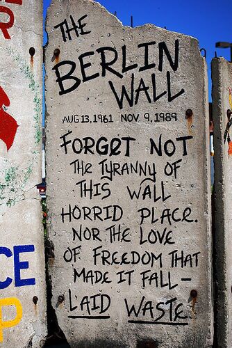 , Berlin Wallpaper, The Berlin Wall, Budget Planer, Voyage Europe, Berlin Wall, Interesting History, Historical Events, Krakow, Berlin Germany