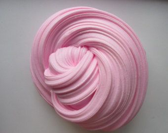 Pink slime ingredients- -borax -school glue (Elmer's glue workers really well) -shaving cream -food colouring (u don't need to make pink) Slime Swirl, Cool Slime Recipes, Fluffy Slime Recipe, Making Fluffy Slime, Slime Ingredients, Pink Slime, Pretty Slime, Slimy Slime, Diy Fluffy Slime