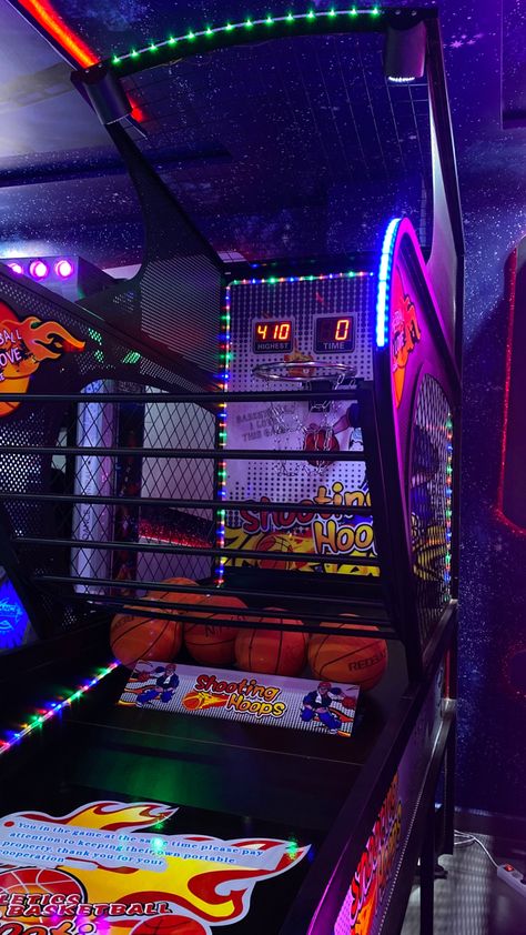 Fun With Friends Aesthetic Black, Fake Arcade Snaps, Aesthetic Arcade Pictures, Arcade Basketball Aesthetic, Arcade Aesthetic Friends, Arcade Games Aesthetic, Arcade Pictures, Arcade Pics, Fake Pics For Instagram Story