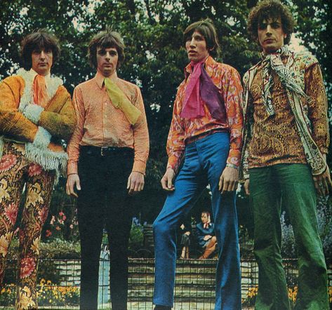 Pink Floyd Pink Floyd Outfit, 60s Rock, Richard Williams, 60s 70s Fashion, David Gilmour, Outfit Pink, I'm With The Band, Looks Street Style, Pretty Green