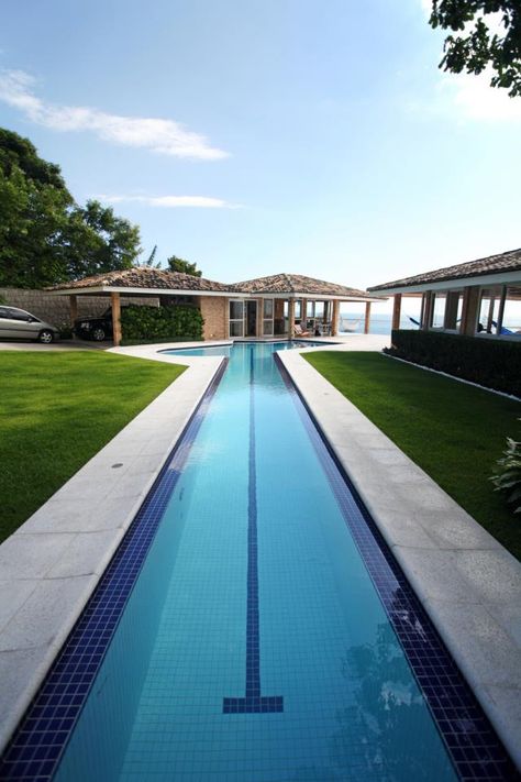 Esto quiero yo para mi casa de la playa...bueno y una casa en la playa... Piscina Rectangular, Brazil Beaches, Swimmer Problems, I Love Swimming, Swimmers Life, Swim Life, Swimming Quotes, Competitive Swimming, Dream Pools