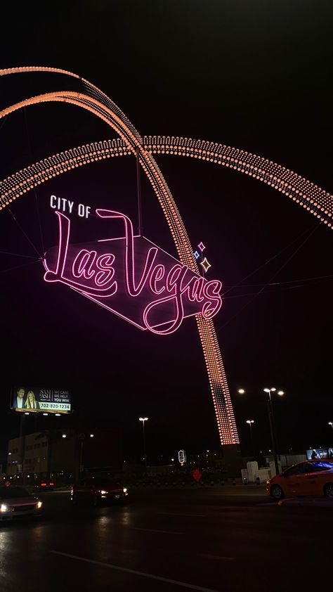 Las Vegas Pink Aesthetic, Vegas Aesthetic, Iphone Homescreen Wallpaper, Vegas Trip, Las Vegas Trip, Iphone Wallpaper Photos, Vegas Baby, Night Vibes, Creative Instagram Stories