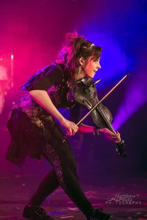 Lindsey Stirling Violin, Lindsey Stirling, Troye Sivan, Sam Smith, I Love Music, Violinist, Stirling, Female Singers, 인물 사진